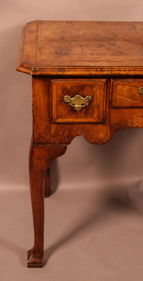 A GEORGE I ENGLISH WALNUT LOW BOY - ADDITIONAL PHOTO 9