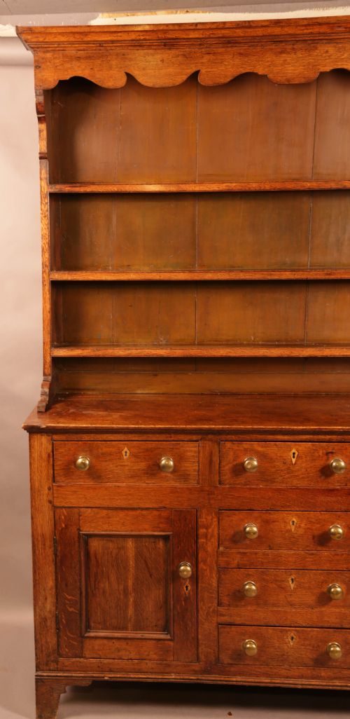 A GOOD EARLY 19TH C WELSH DRESSER - ADDITIONAL PHOTO 4