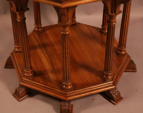 A SUPERB ARTS AND CRAFTS CENTRE TABLE IN WALNUT - ADDITIONAL PHOTO 5