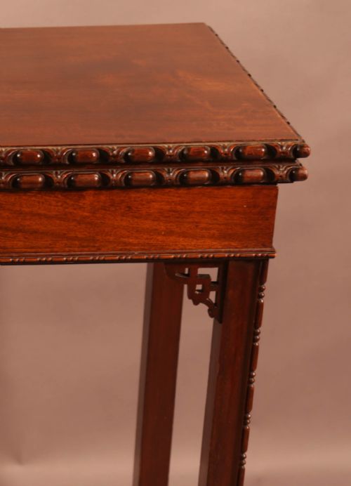 A GOOD QUALITY LATE VICTORIAN GAMES TABLE IN MAHOGANY - ADDITIONAL PHOTO 1