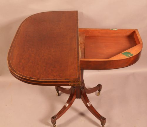 A SUPER QUALITY REGENCY GAMES TABLE - ADDITIONAL PHOTO 4