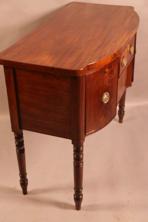 A SMALL GEORGIAN SERVING SIDEBOARD MAHOGANY - ADDITIONAL PHOTO 2