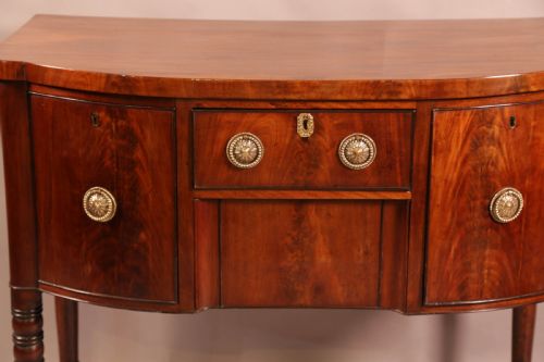 A SMALL GEORGIAN SERVING SIDEBOARD MAHOGANY - ADDITIONAL PHOTO 6