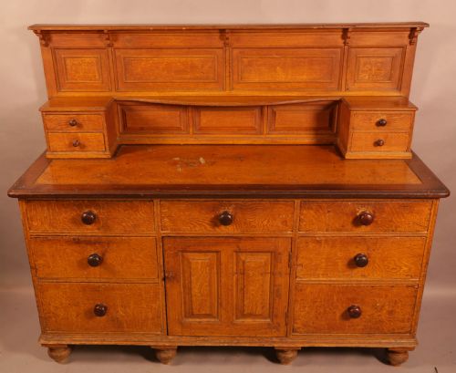 A VICTORIAN KITCHEN DRESSER IN PINE ORIGINAL SCRUMBLE - ADDITIONAL PHOTO 2