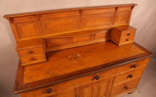 A VICTORIAN KITCHEN DRESSER IN PINE ORIGINAL SCRUMBLE - ADDITIONAL PHOTO 3