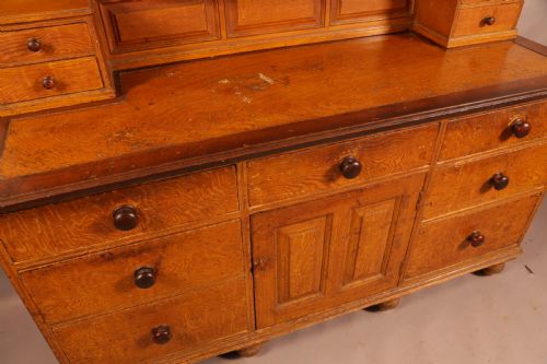 A VICTORIAN KITCHEN DRESSER IN PINE ORIGINAL SCRUMBLE - ADDITIONAL PHOTO 5