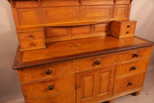 A VICTORIAN KITCHEN DRESSER IN PINE ORIGINAL SCRUMBLE - ADDITIONAL PHOTO 6