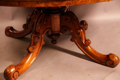 A VICTORIAN BURR WALNUT COFFEE TABLE - ADDITIONAL PHOTO 2