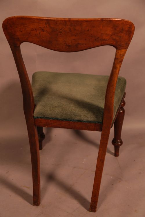 A SET OF 8 BALLOON BACK DINING CHAIRS - ADDITIONAL PHOTO 6