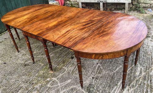A GEORGIAN D END DINING TABLE IN MAHOGANY - ADDITIONAL PHOTO 2