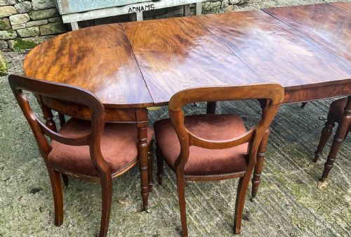 A GEORGIAN D END DINING TABLE IN MAHOGANY - ADDITIONAL PHOTO 14