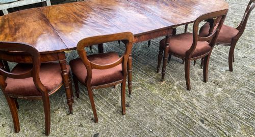 A GEORGIAN D END DINING TABLE IN MAHOGANY - ADDITIONAL PHOTO 15