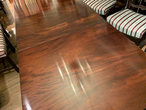 A SUPER GILLOWS EXTENDING DINING TABLE - ADDITIONAL PHOTO 5
