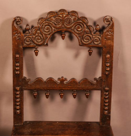 A 17TH CENTURY DERBYSHIRE BACK STOOL - ADDITIONAL PHOTO 3