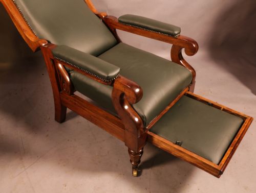 A SUPER WILLIAM IV RECLINING LIBRARY ARMCHAIR - ADDITIONAL PHOTO 4