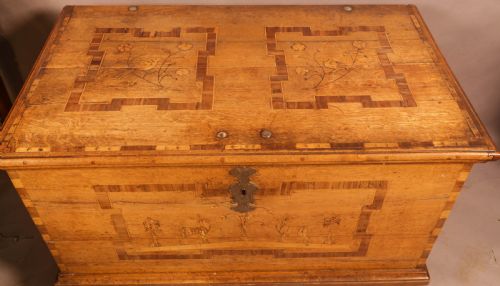 A SCANDINAVIAN BLANKET BOX LOTS OF INLAY - ADDITIONAL PHOTO 2