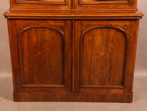 AN EARLY VICTORIAN ROSWOOD LIBRARY BOOKCASE - ADDITIONAL PHOTO 2