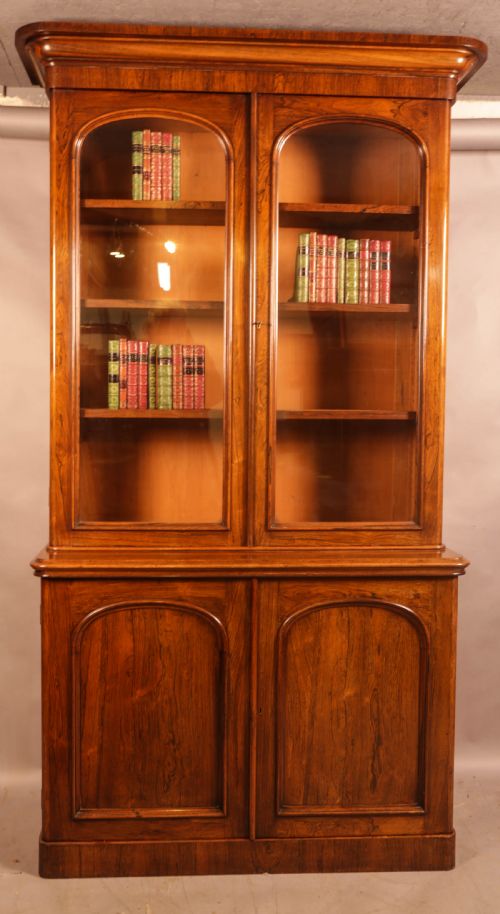 AN EARLY VICTORIAN ROSWOOD LIBRARY BOOKCASE - ADDITIONAL PHOTO 3