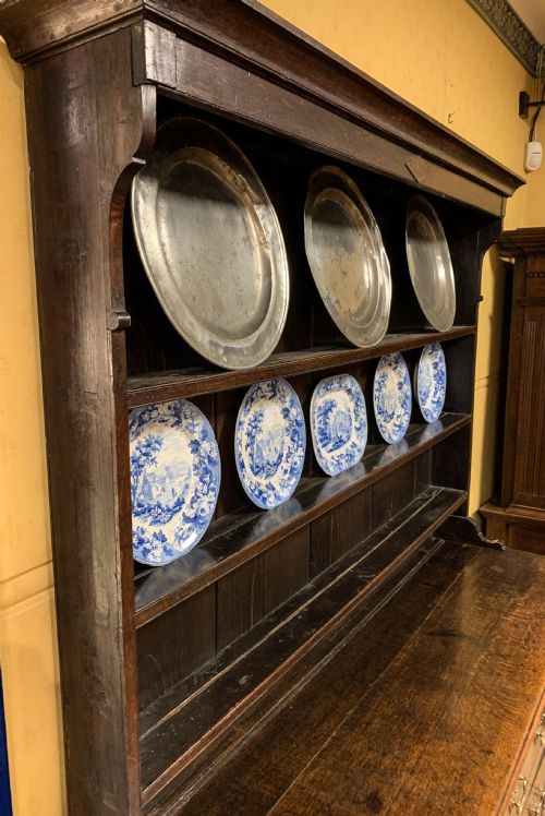 AN 18TH CENTURY OAK DRESSER GEORGIAN - ADDITIONAL PHOTO 3