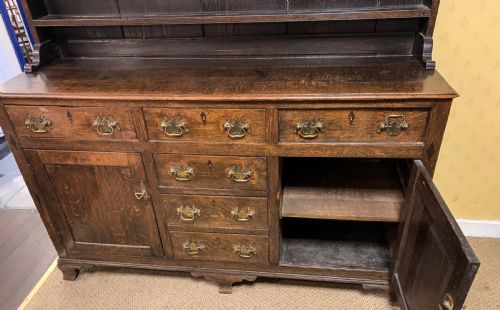 AN 18TH CENTURY OAK DRESSER GEORGIAN - ADDITIONAL PHOTO 5