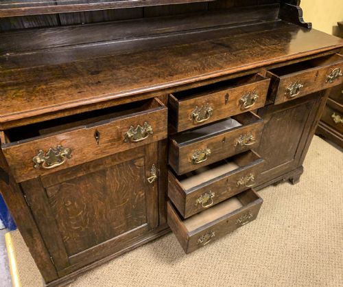 AN 18TH CENTURY OAK DRESSER GEORGIAN - ADDITIONAL PHOTO 7