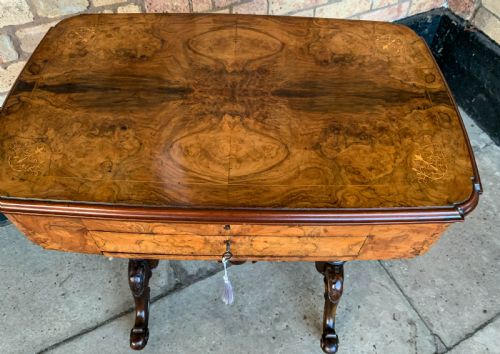 A VICTORIAN BURR WALNUT LADIES SEWING STAND - ADDITIONAL PHOTO 8