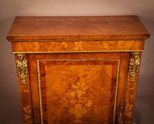 A SUPER QUALITY BURR WALNUT PIER CABINET C 1850 - ADDITIONAL PHOTO 6