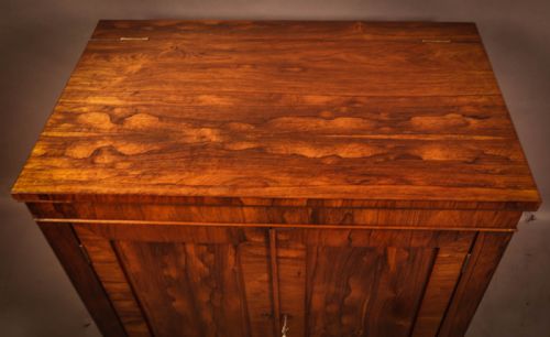 A SUPER QUALITY ROSEWOOD 2 DOOR CABINET - ADDITIONAL PHOTO 7