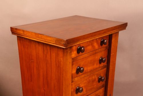 A VICTORIAN MAHOGANY WELLINGTON CHEST - ADDITIONAL PHOTO 2
