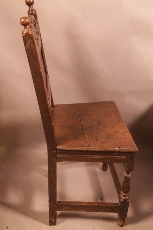 A GOOD PAIR OF 17TH CENTURY CHAIRS IN OAK - ADDITIONAL PHOTO 9