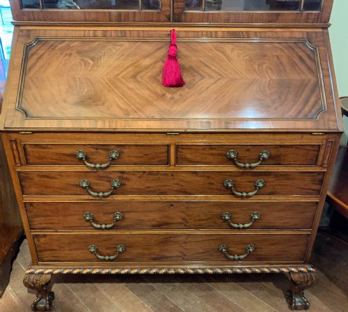 A SUPER QUALITY WRITING DESK AND BOOKCASE BY WARING AND GILLOW - ADDITIONAL PHOTO 1