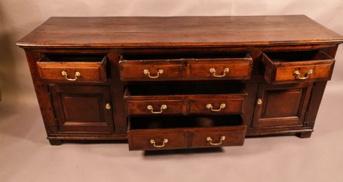 A GEORGIAN SERVING DRESSER IN OAK - ADDITIONAL PHOTO 2