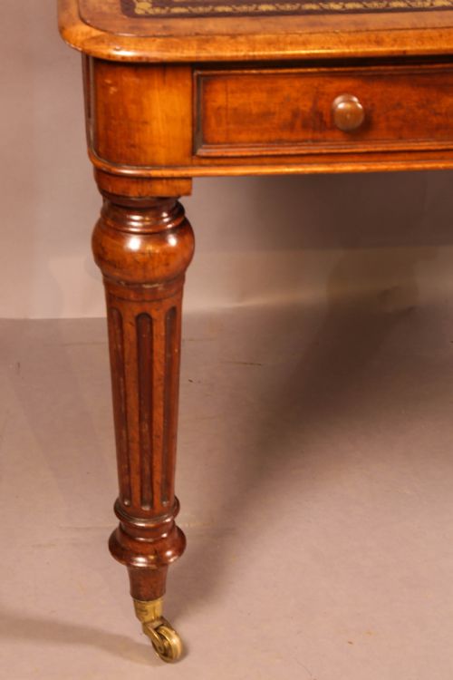 A VICTORIAN MAHOGANY LIBRARY TABLE 2 DRAWERS LEATHER TOP - ADDITIONAL PHOTO 5
