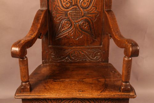A GOOD 17TH CENTURY WAINSCOT CHAIR IN OAK - ADDITIONAL PHOTO 5