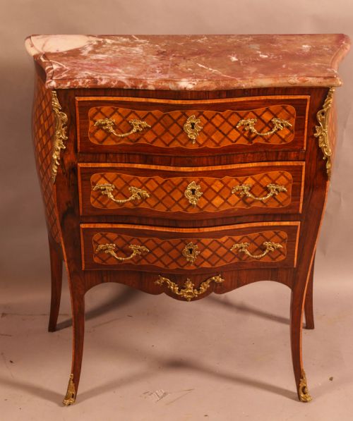 a french bombe chest of drawers - CATEGORY: ANTIQUE CHEST OF DRAWERS - DATED EDWARDIAN