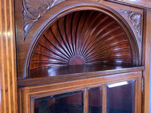 A LATE VICTORIAN MAHOGANY WITH INLAY FULL HEIGHT CORNER DISPLAY CABINET - ADDITIONAL PHOTO 10