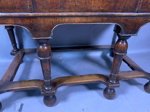 A GOOD GEORGE I CHEST ON STAND WALNUT - ADDITIONAL PHOTO 13