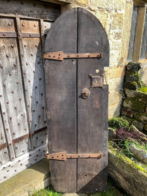 a fantastic 17th century oak door gothic york minster - CATEGORY: ANTIQUE MISCELLANEOUS - DATED 17TH CENTURY