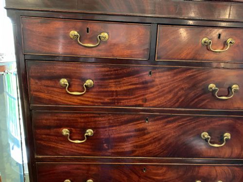 A FINE 18TH CENTURY CHEST ON CHEST - ADDITIONAL PHOTO 2