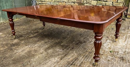a good victorian 2 leaf extending dining table mahogany - CATEGORY: ANTIQUE TABLES - DATED VICTORIAN