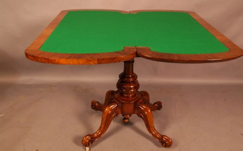 A GOOD VICTORIAN GAMES TABLE BURR WALNUT - ADDITIONAL PHOTO 11