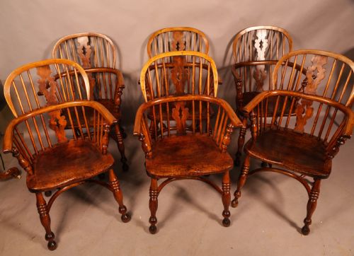 a matching set of 6 windsor chairs - CATEGORY: ANTIQUE CHAIRS - DATED 19TH CENTURY