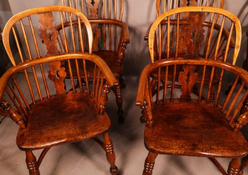 A MATCHING SET OF 6 WINDSOR CHAIRS - ADDITIONAL PHOTO 2