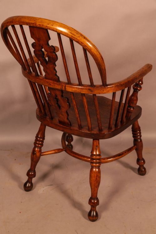 A MATCHING SET OF 6 WINDSOR CHAIRS - ADDITIONAL PHOTO 8