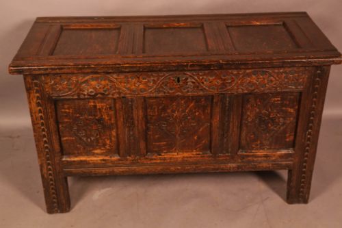 A 17TH CENTURY OAK BLANKET BOX - ADDITIONAL PHOTO 1