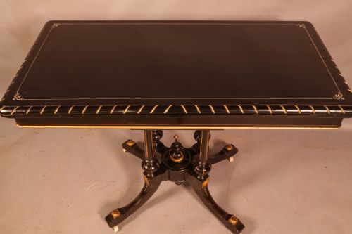 A GOOD VICTORIAN GAMES TABLE - ADDITIONAL PHOTO 4