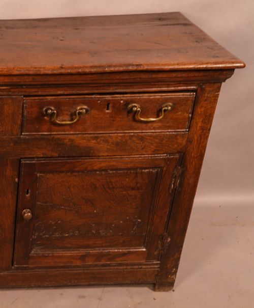 A GEORGIAN SERVING DRESSER IN OAK - ADDITIONAL PHOTO 2