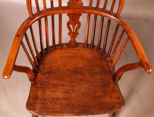A YEW WOOD WINDSOR CHAIR BY WILLIAM WHEATLAND RETFORD - ADDITIONAL PHOTO 3