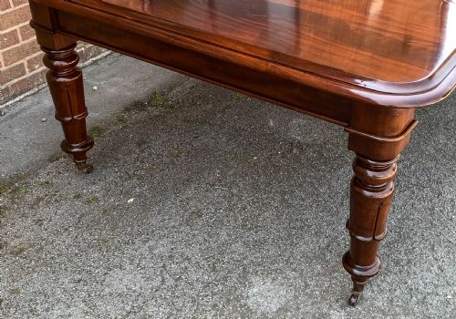 A SUPER EARLY VICTORIAN EXTENDING DINING TABLE - ADDITIONAL PHOTO 21