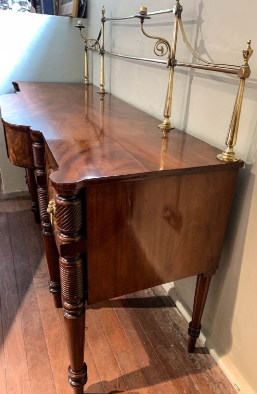 A SUPERB GEORGIAN SERVING SIDEBOARD - ADDITIONAL PHOTO 3